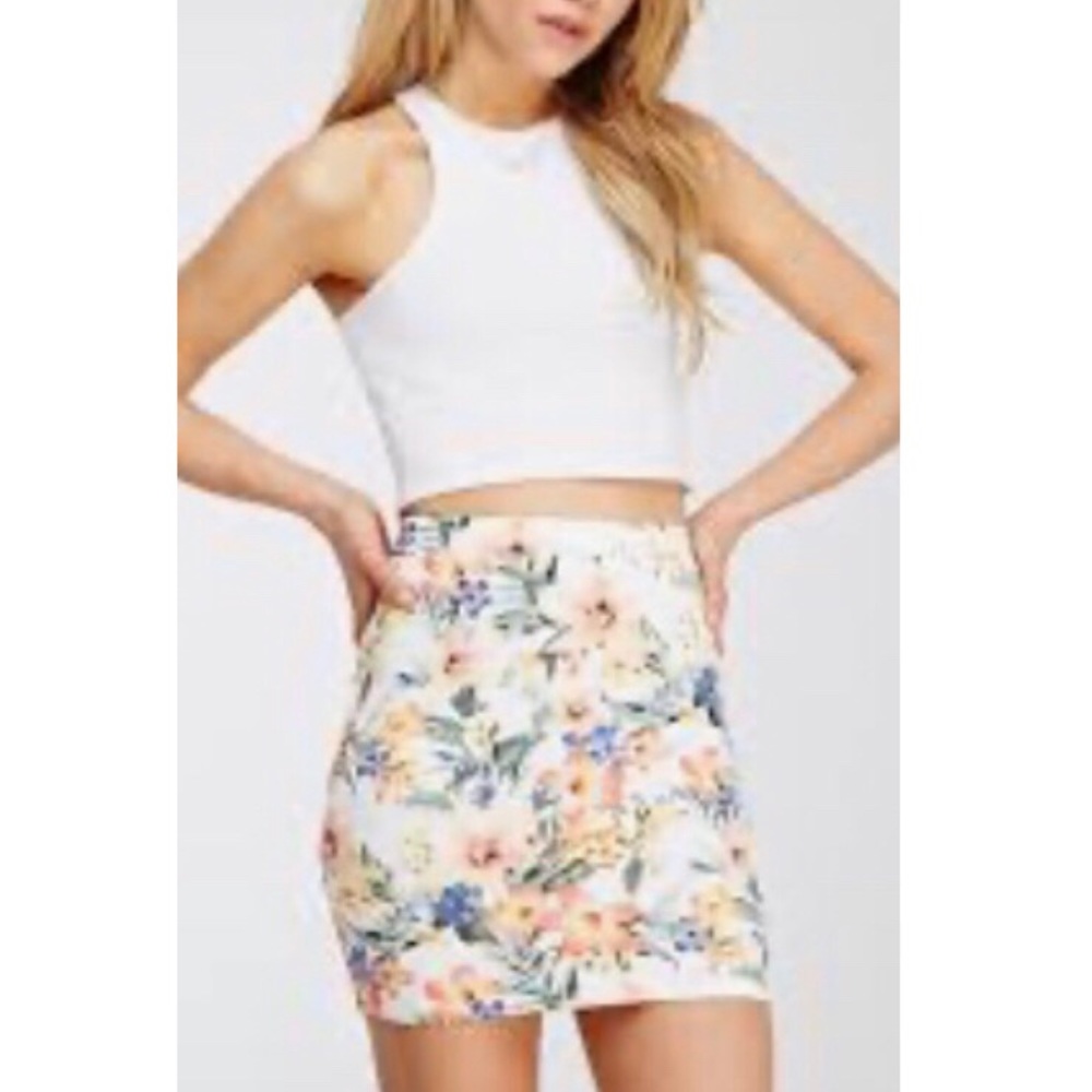 Forever 21 | Floral | Mini Skirt - Picture 5 of 7